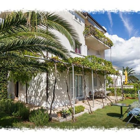 Hostel Oktarin Kaštela Εξωτερικό φωτογραφία