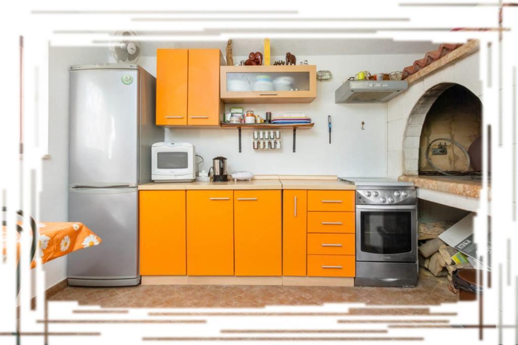 Hostel Oktarin Kaštela Εξωτερικό φωτογραφία