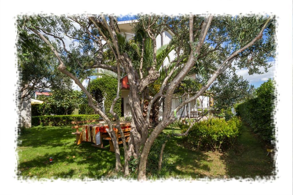 Hostel Oktarin Kaštela Εξωτερικό φωτογραφία